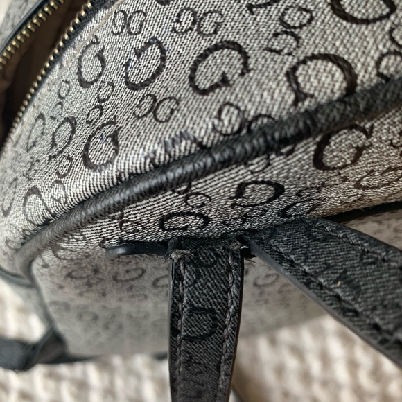 Guess backpack - Picture 10 of 11